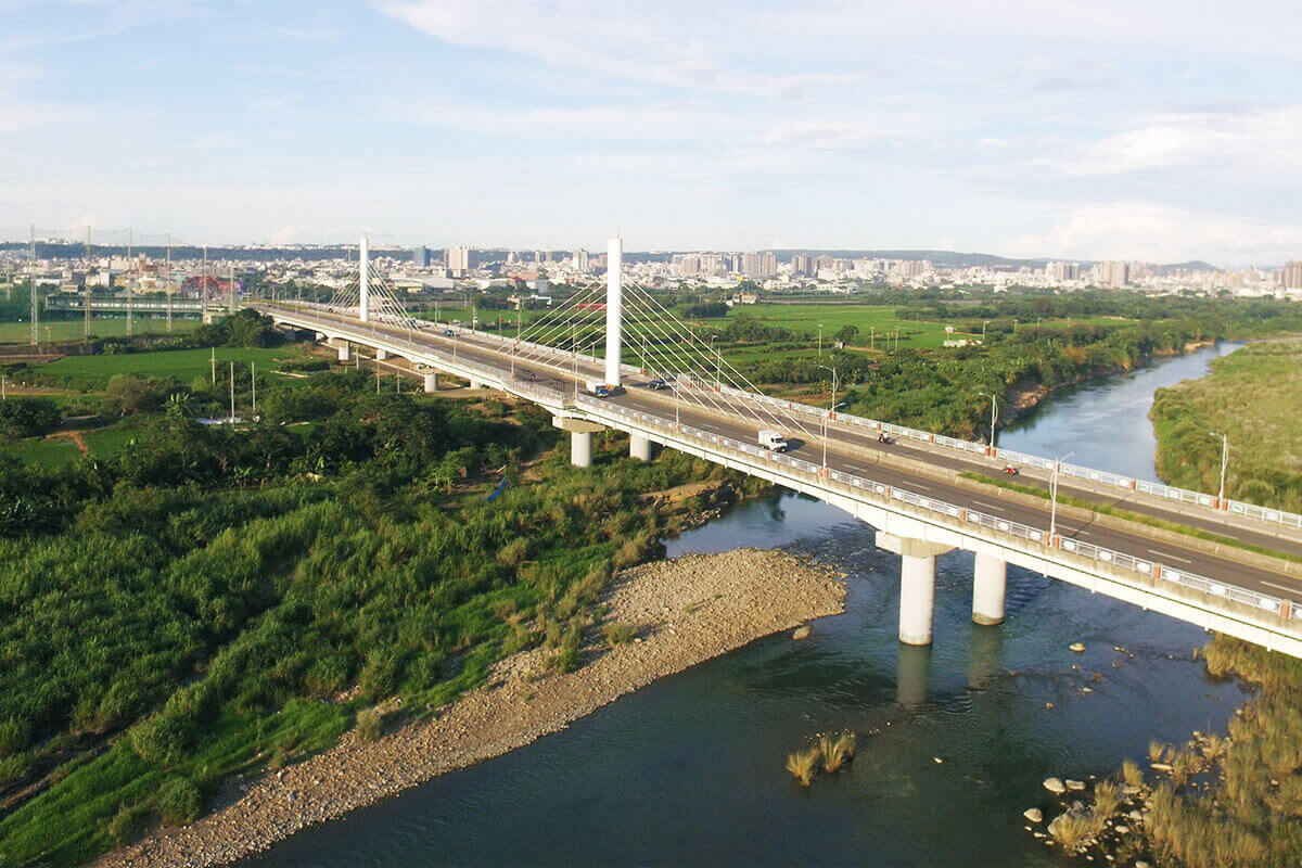 竹市溪州大橋國順混凝土施工