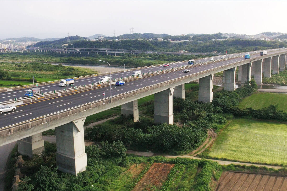 國道3龍潭-寶山橋樑墩柱耐震補強